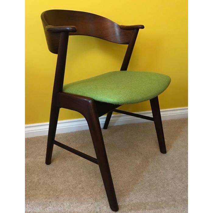 Kai Kristiansen chair model 32 angle.jpg_1